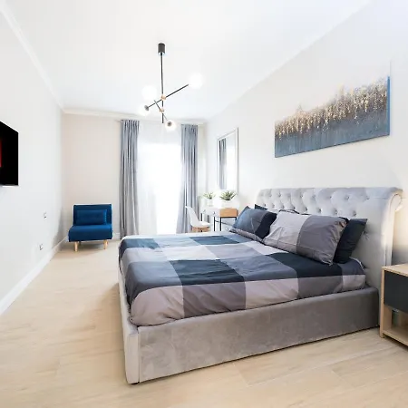 50 Apartments Rome-3